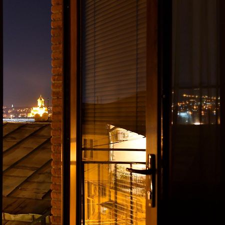 Kraveli Hotel Тбілісі Екстер'єр фото