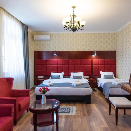 Kraveli Hotel Тбілісі Екстер'єр фото