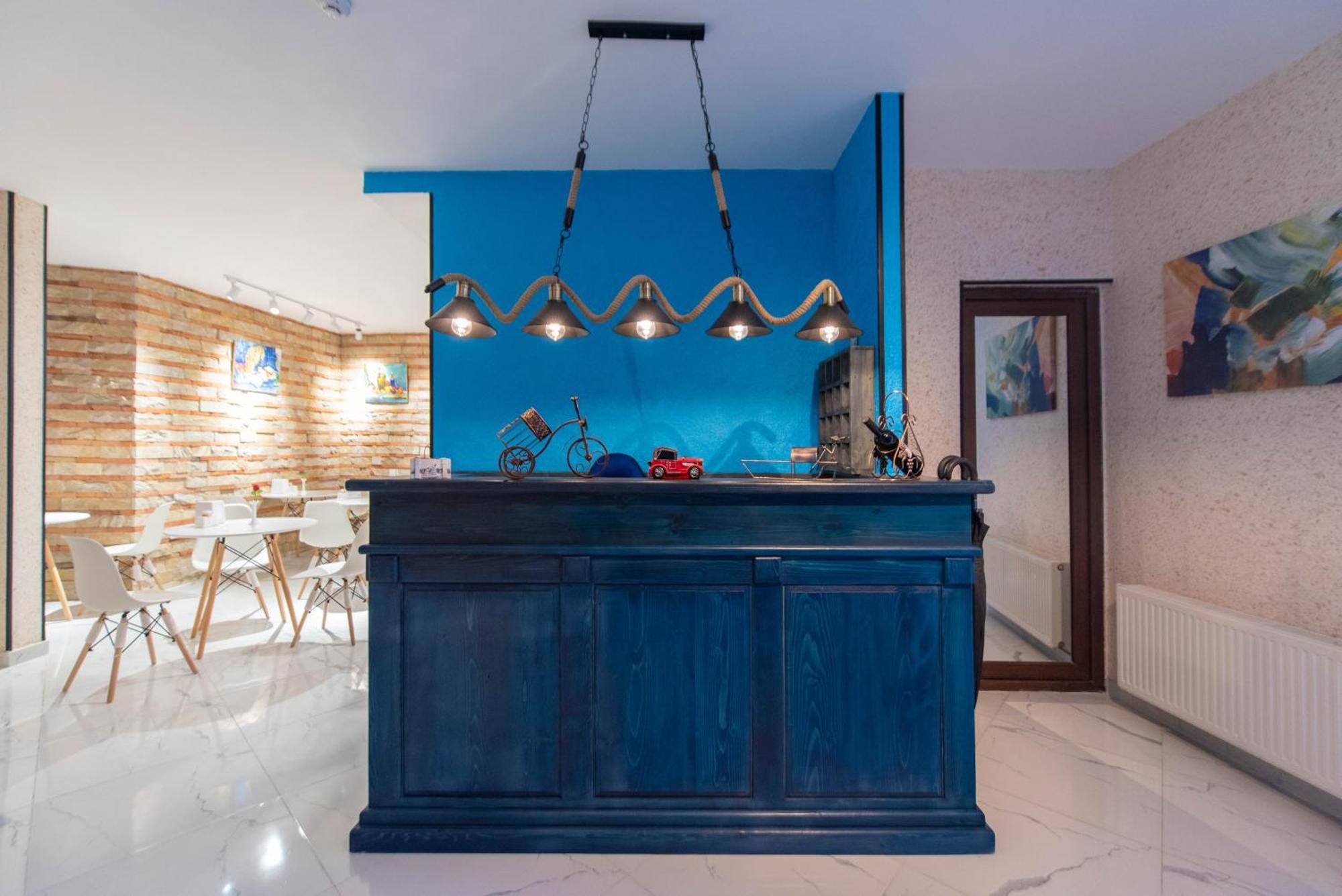 Kraveli Hotel Тбілісі Екстер'єр фото